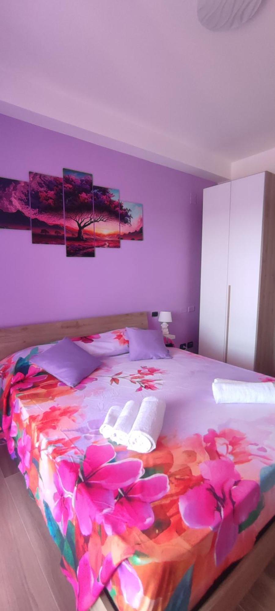 Love Home Apartament Near The Airport فيوميتشينو المظهر الخارجي الصورة