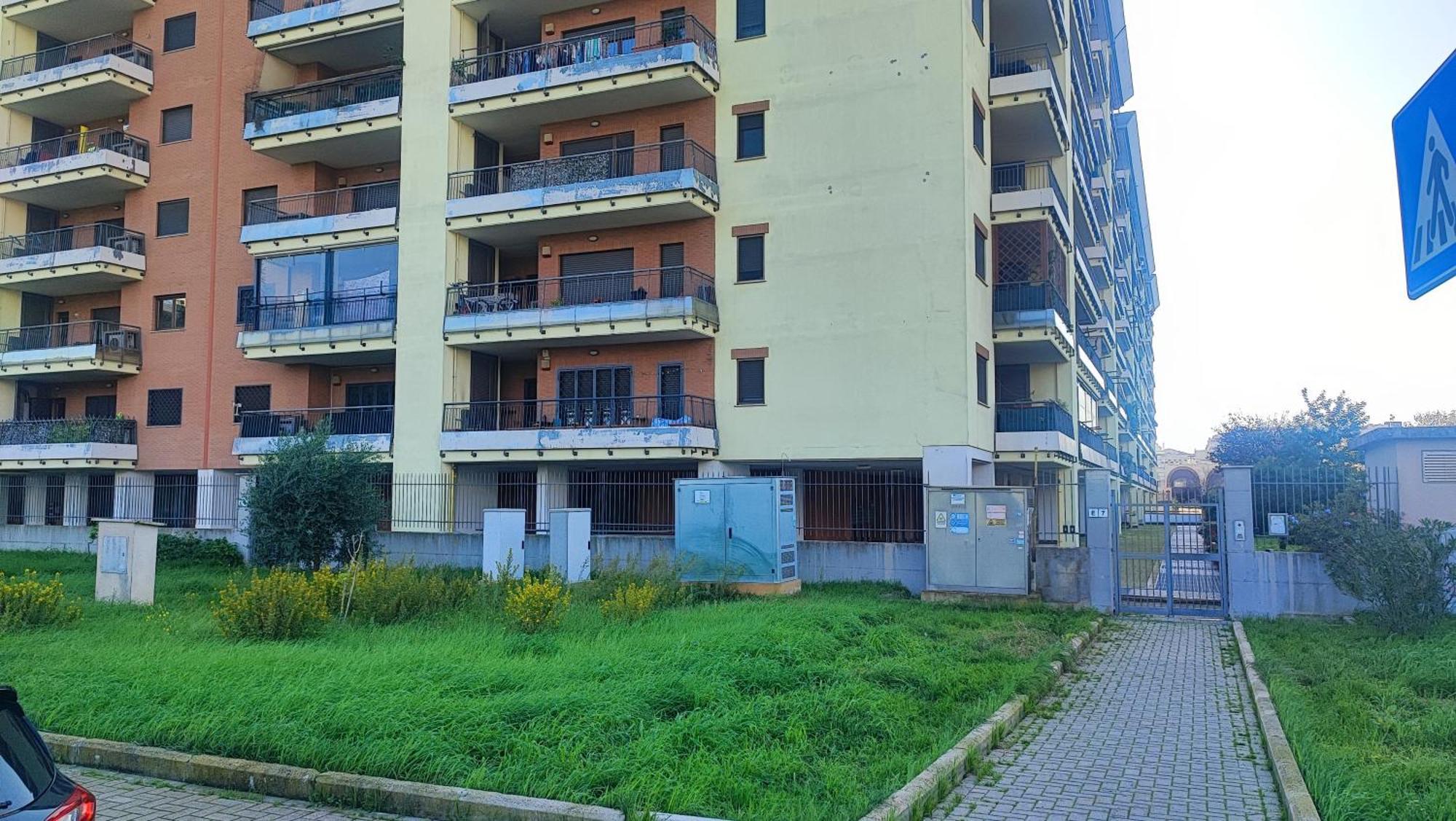 Love Home Apartament Near The Airport فيوميتشينو المظهر الخارجي الصورة